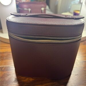 Elegant Burgundy Leather Bag